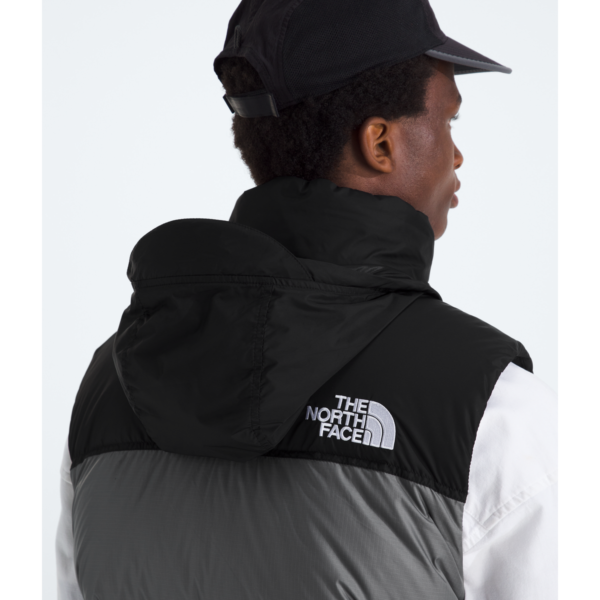Men's 1996 Retro Nuptse Vest In Smoked Pearl